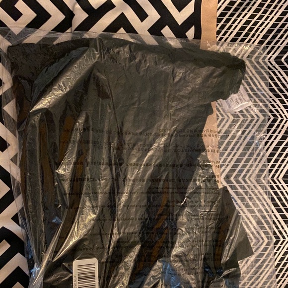 Off shoulder top - Picture 5 of 5